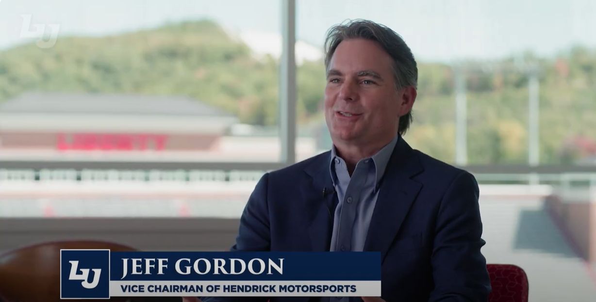 LU Jeff Gordon
